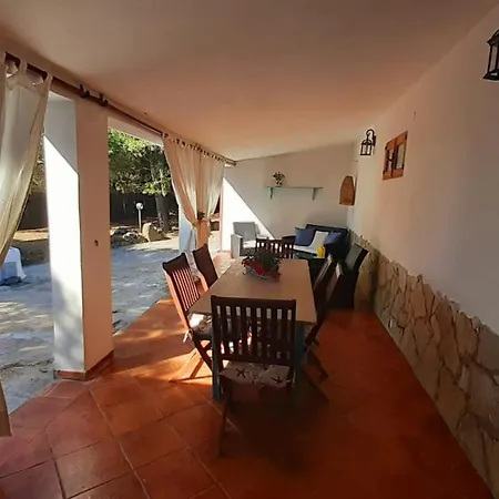 Casa Viola Сasa de vacaciones SantʼAntìoco